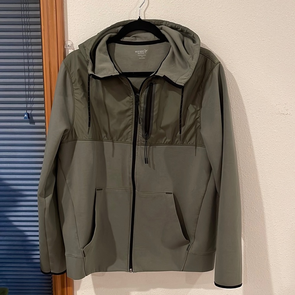 Old Navy dynamic fleece zip up jacket size M